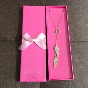 Victoria’s Secret necklace